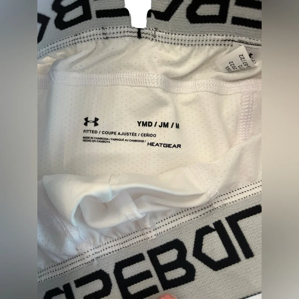 NWOT Under Armour Boys YMD Heat Gear Fitted Sliding Shorts